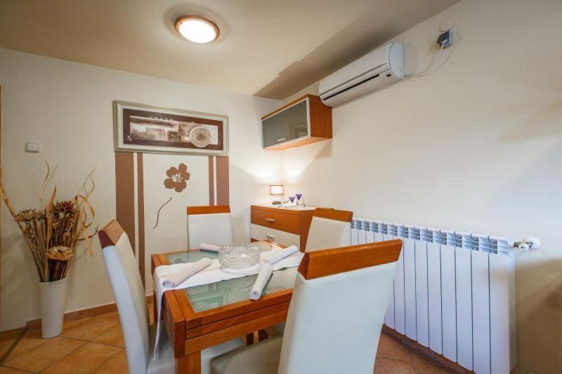 Apartmani Gilda Vrsar Kültér fotó